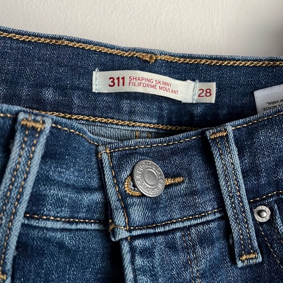brand new levi’s - Picture 1 of 3
